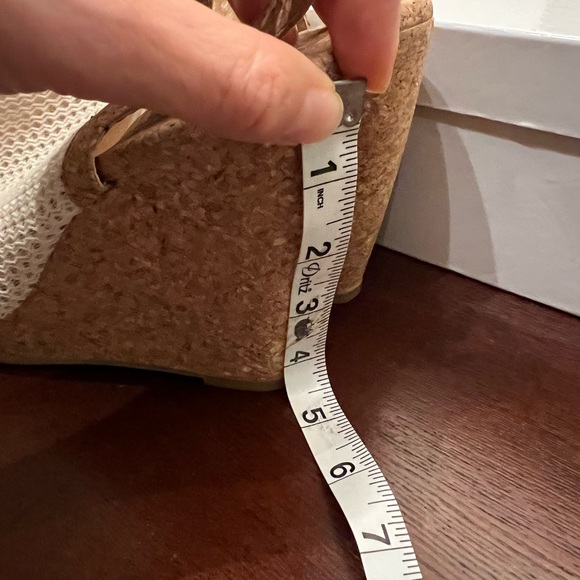 New w/ box Splendid shoes - Picture 5 of 9